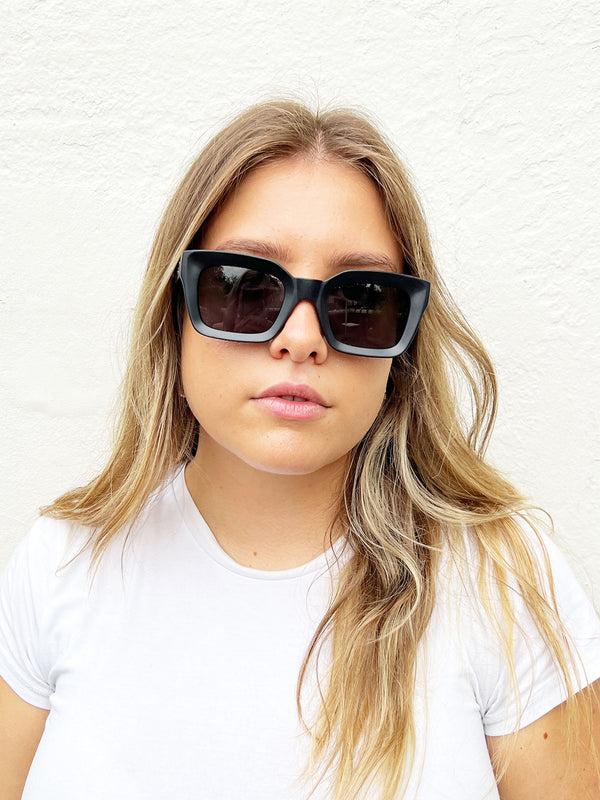 Svnx Plastic Oversized Frame Square Sunglasses