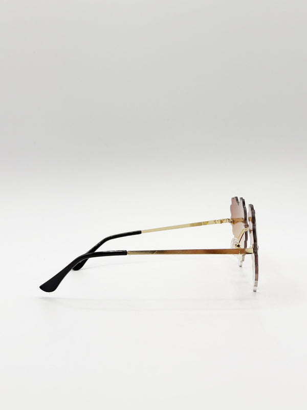 Svnx Scallop Heart Sunglasses In Brown