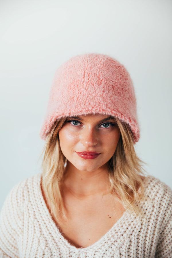 svnx Soft Bucket Hat in Pink