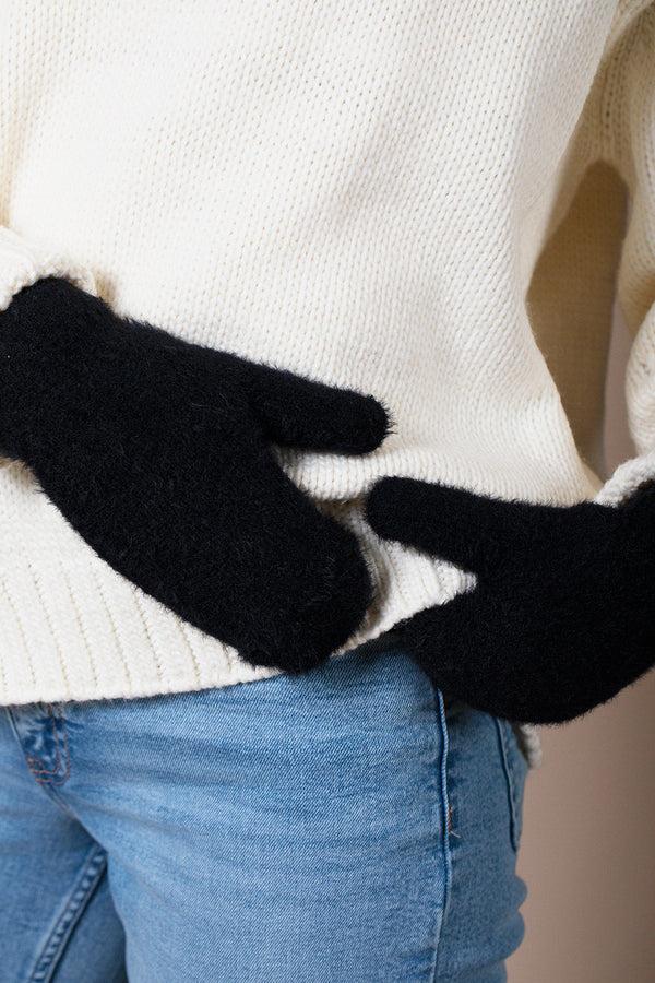 Svnx Soft Knitted Mittens In Black