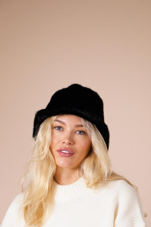 Svnx Soft Textured Bucket Hat In Black