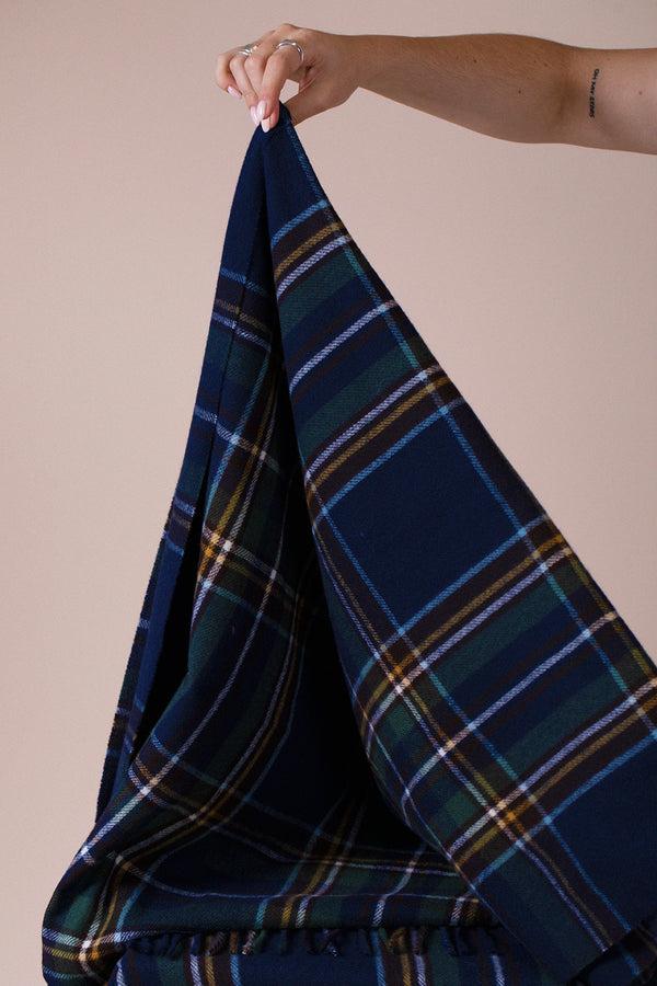Svnx Tartan Print Scarf In Navy