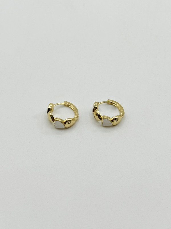 Svnx White And Gold Heart Huggie Hoop Earring
