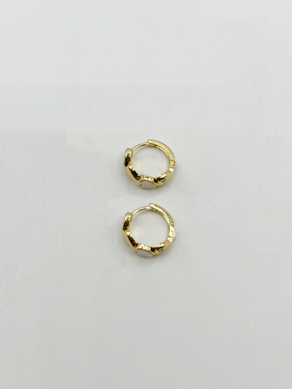 Svnx White And Gold Heart Huggie Hoop Earring