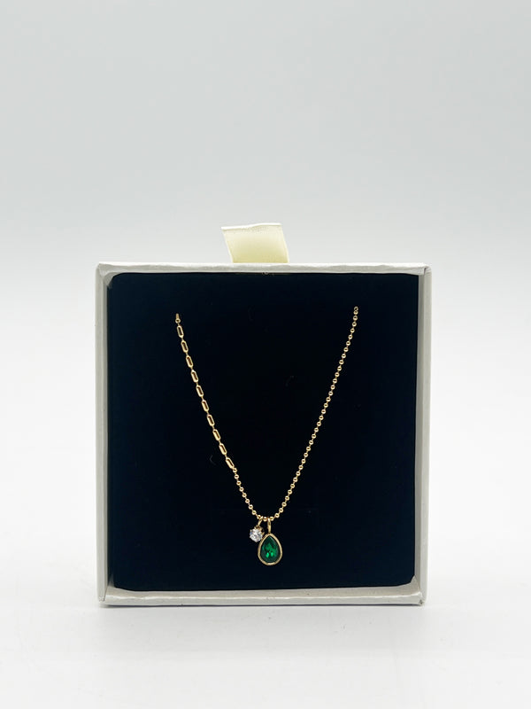 Svnx Teardrop Pendant Necklace In Emerald Green - Gift Boxed