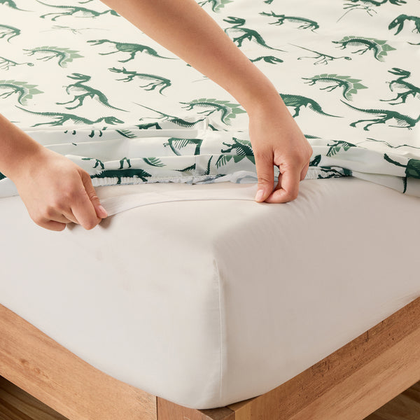 Sweet Home Collection Dino Den Embossed Bed In A Bag Set With Printed Sheets