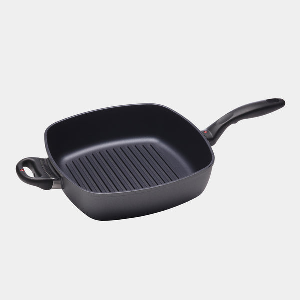 swiss diamond HD Nonstick 11" x 11" Deep Square Grill Pan - Induction