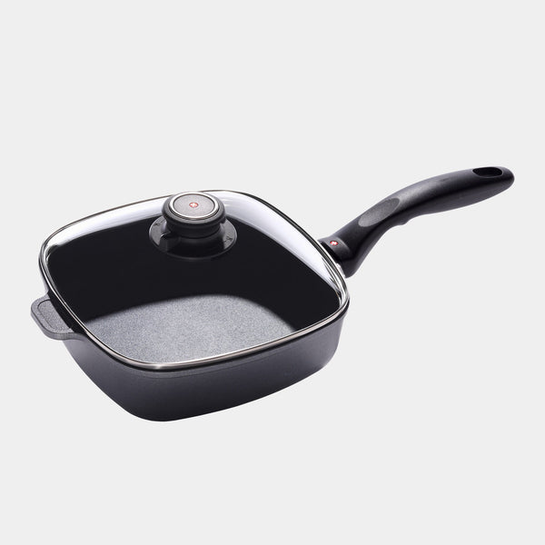 swiss diamond HD Nonstick Square Saute Pan with Glass Lid - Induction