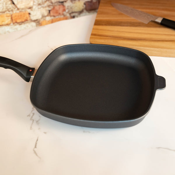 Swiss Diamond HD Nonstick 11" X 11" Square Fry Pan