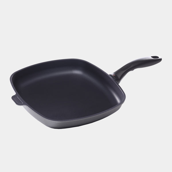 swiss diamond HD Nonstick 11" x 11" Square Fry Pan