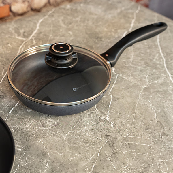 Swiss Diamond HD Nonstick Fry Pan With Glass Lid