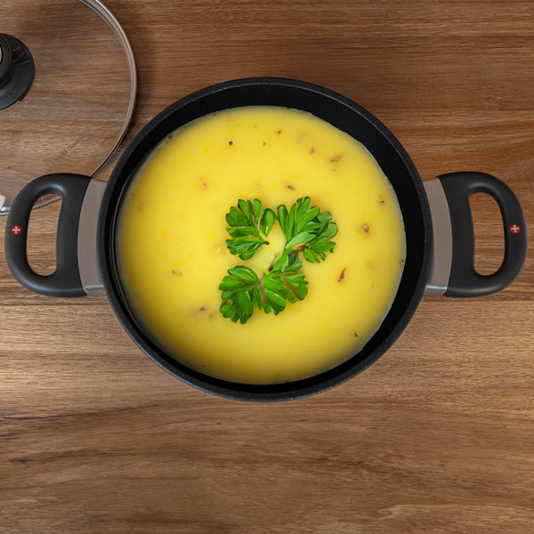 Swiss Diamond XD Nonstick Casserole With Glass Lid