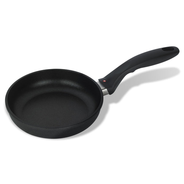 swiss diamond XD Nonstick Fry Pan