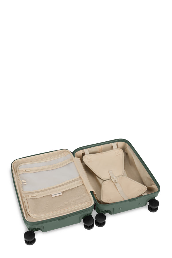 Swiss Gear The Summit Reserve Carry On Spinner