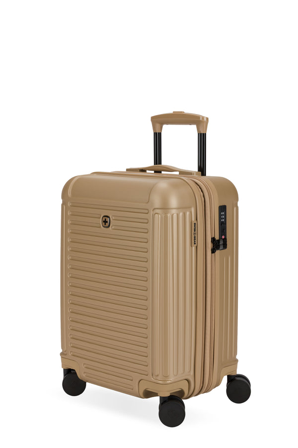swiss gear The Summit Reserve Carry On Spinner