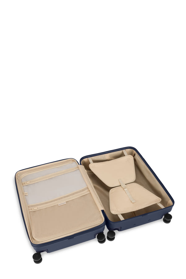 Swiss Gear The Summit Reserve Large Checked Spinner