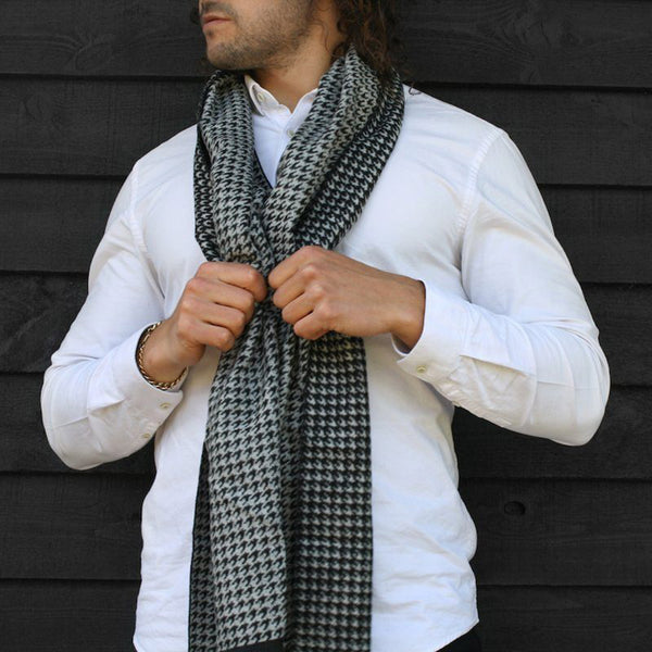 Swole Panda Classic Houndstooth Bamboo Scarf
