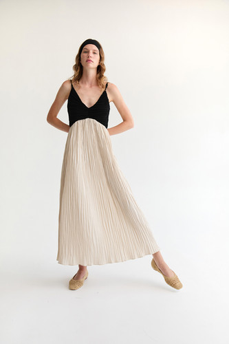tach clothing Karin Pleated Linen Dress