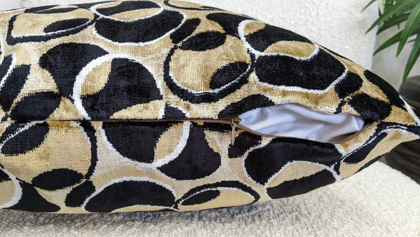 Tache Home Fashion Tache 18 X 18 Inch Geometric Eternal Eclipse Throw Pillow Cover (YLGP-02)