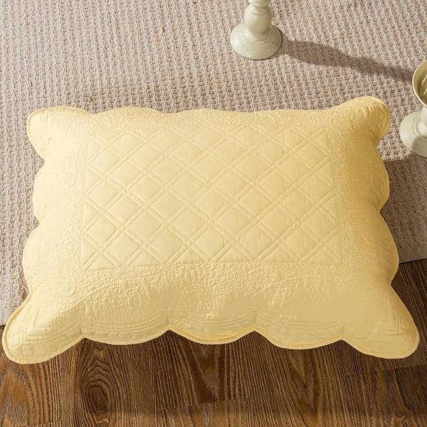 Tache Home Fashion Tache Buttercup Puffs Yellow Diamond Matelasse Scalloped Quilt Set (YELLEMDES)