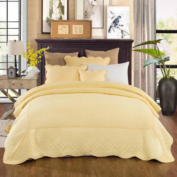 tache home fashion Tache Buttercup Puffs Yellow Diamond Matelasse Scalloped Quilt Set (YELLEMDES)