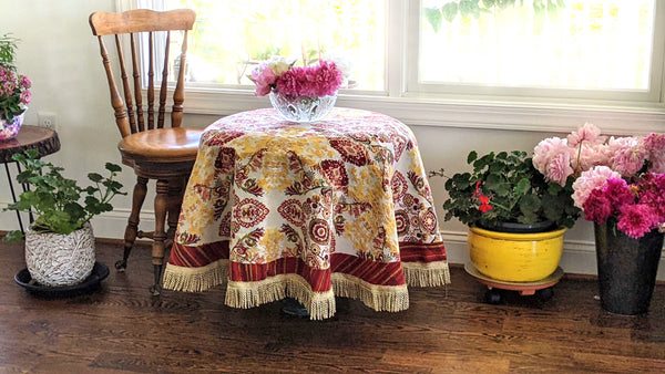 Tache Home Fashion Tache Elegant Burgundy Ornate Paisley Woven Tapestry Tablecloth (18194)