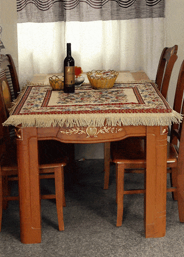 Tache Home Fashion Tache Festive Red Yuletide Blooms Tapestry Tablecloths (5598)