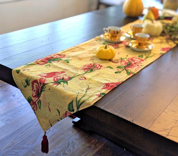 tache home fashion Tache Floral Red Roses Hummingbirds Golden Woven Tapestry Table Runner (18115)