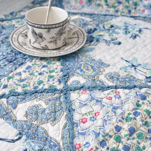 Tache Home Fashion Tache Petal Dance White Blue Floral Vintage Garden Scalloped Cotton Patchwork Quilted Throw Blanket (JHW-646)