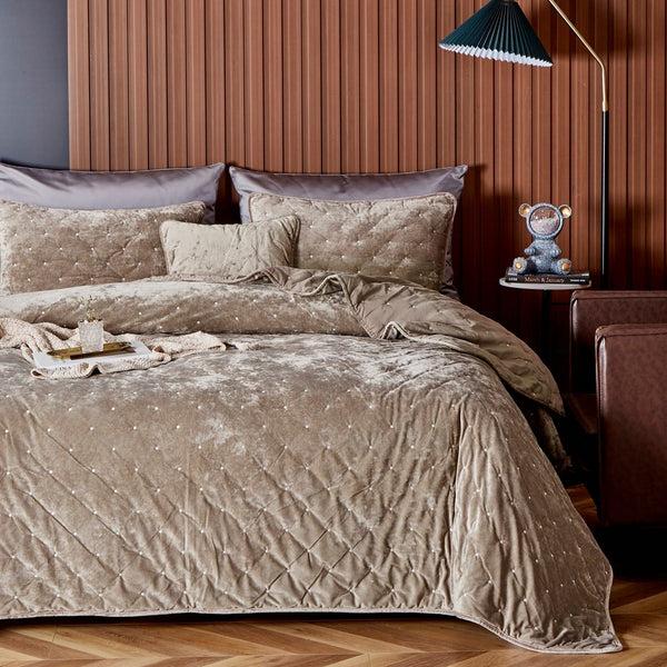 Tache Home Fashion Tache Plush Dreams Sand Taupe Beige Tufted Velvet Quilt Set (JHW-853B)