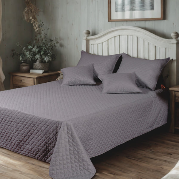 tache home fashion Tache Solid Light Gray Silver Diamond Stitch Bubble Quilted Bedspread Set (DXJ109038-2) tache home fashion Tache Solid Light Gray Silver Diamond Stitch Bubble Quilted Bedspread Set (DXJ109038-2)
