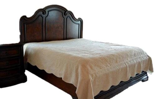 tache home fashion Tache Super Soft Tan Scalloped Good Vibration Quilted Fleece Bedspread Set (DXJ109041-1)