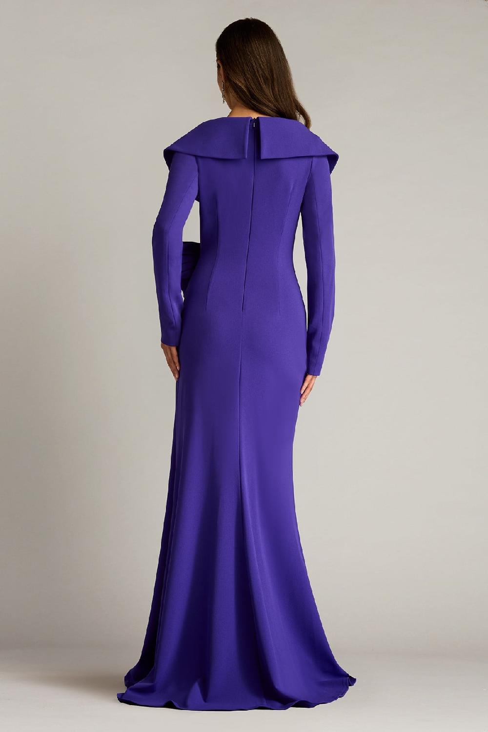 Tadashi Shoji Boleyn Portrait Collar Gown