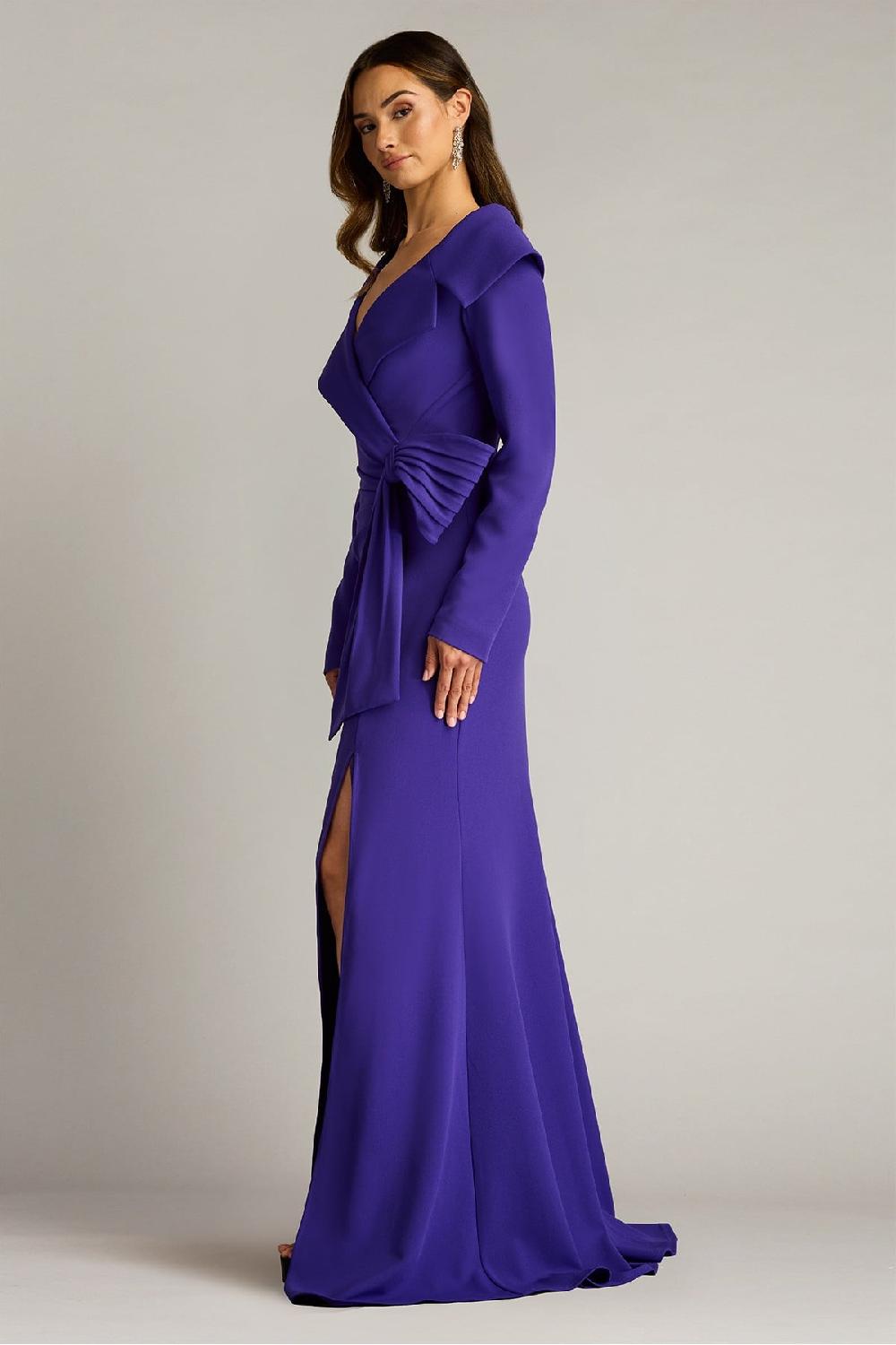 Tadashi Shoji Boleyn Portrait Collar Gown