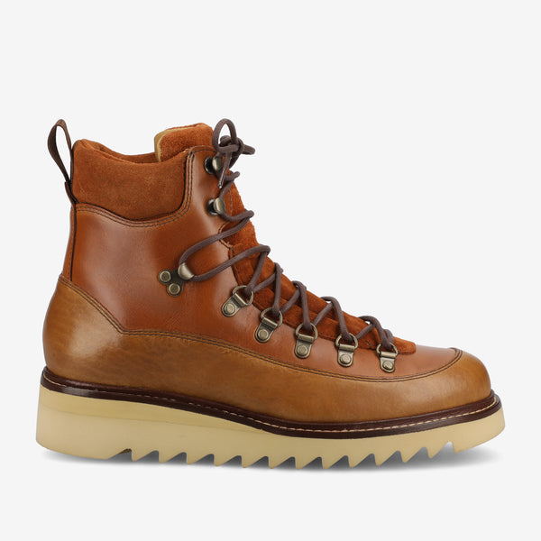 taft The Alpine Boot in Honey