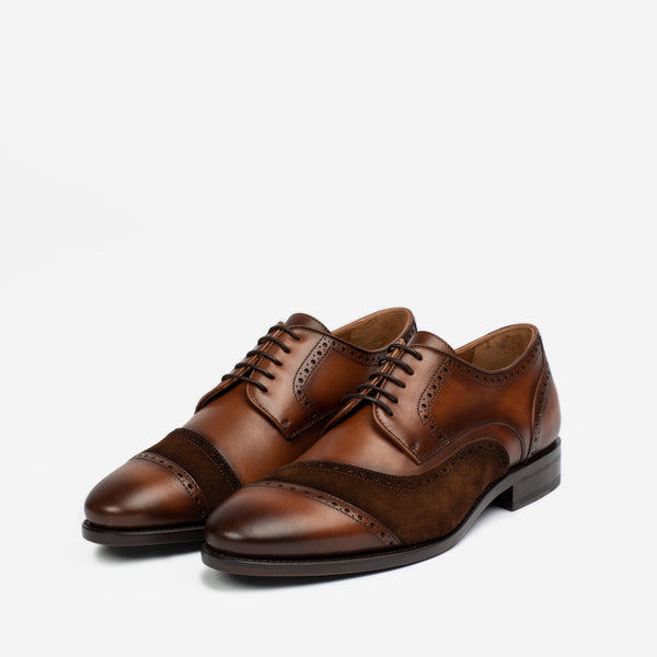 Taft The Gladiator Shoe In Chocolate