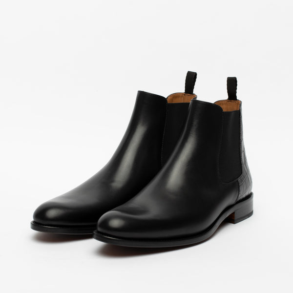 Taft The Hiro Chelsea Boot In Midnight
