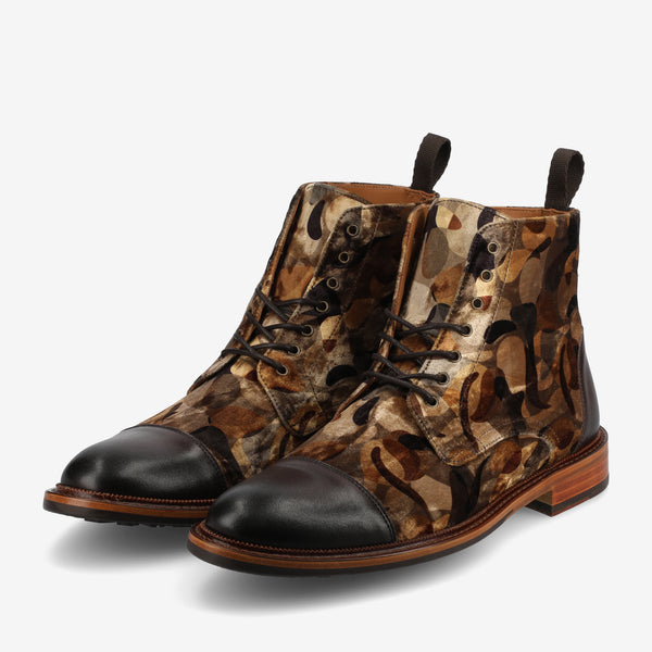 Taft The Jack In Abstract