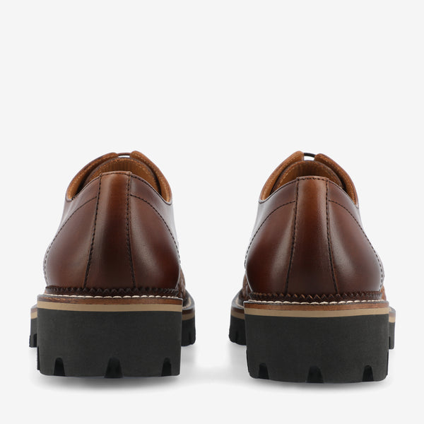 Taft The Lucia Shoe In Brown Woven