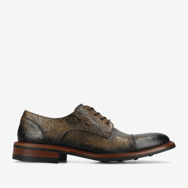 taft The Rome Shoe in Oro Viejo