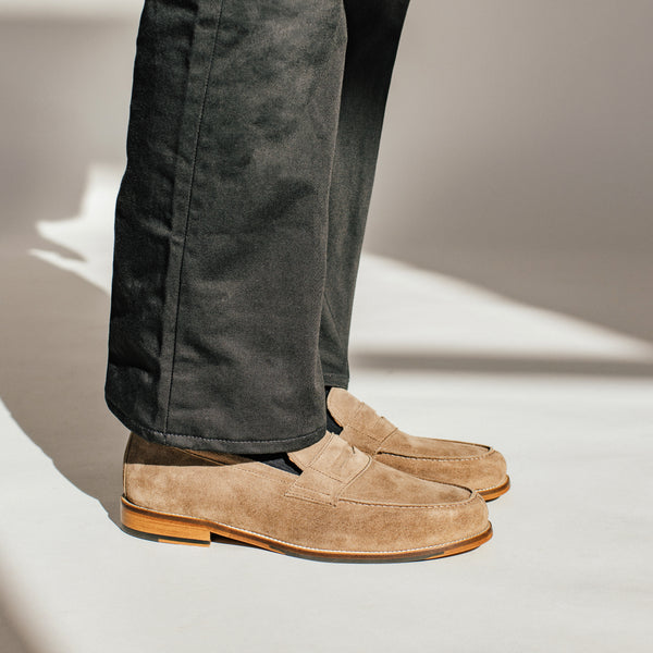 Taft The Sterling Loafer In Taupe Suede