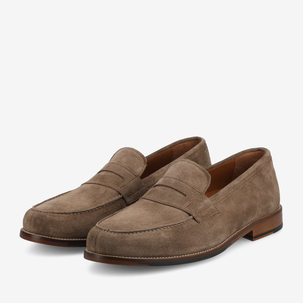 Taft The Sterling Loafer In Taupe Suede