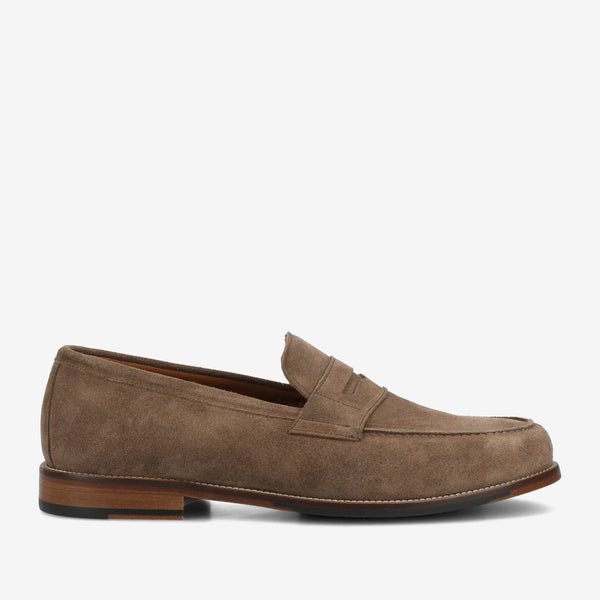 taft The Sterling Loafer in Taupe Suede