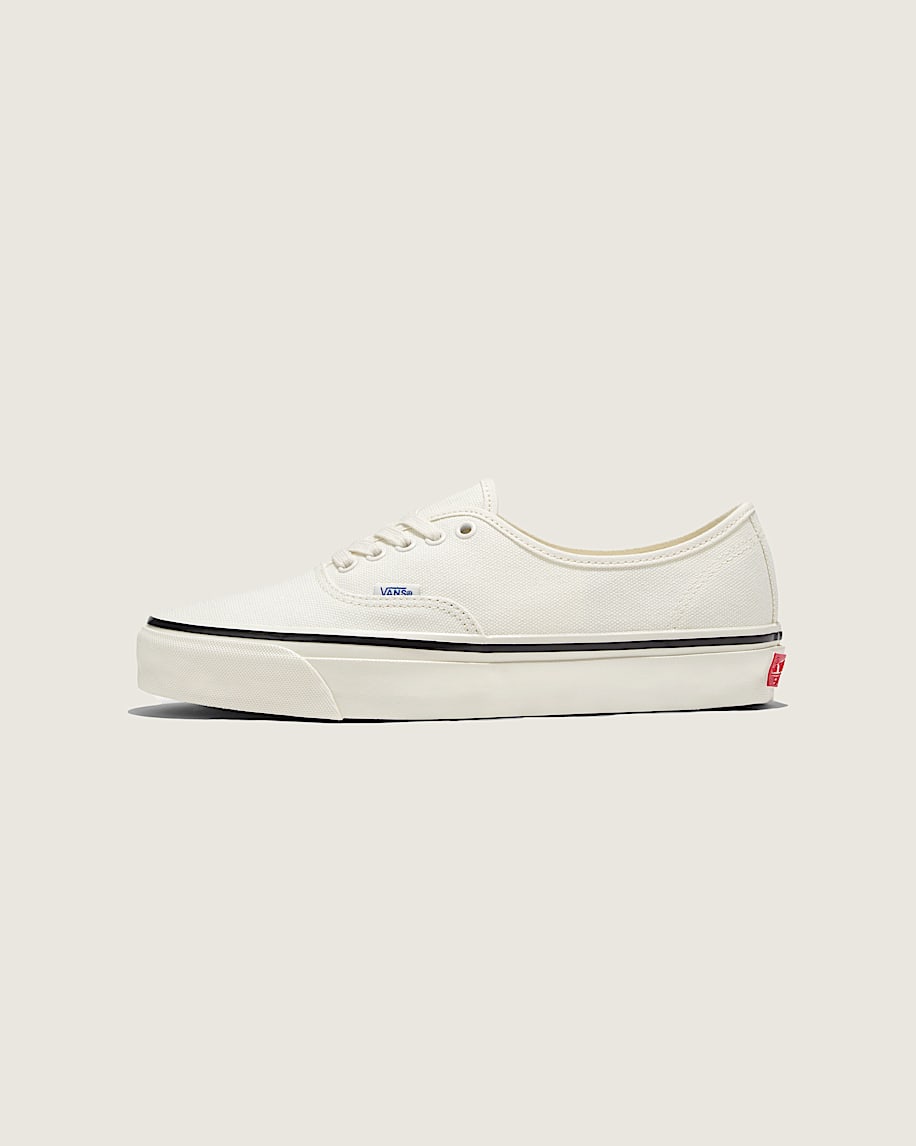 taka hayashi for vault by vans Premium Authentic Shoe Marshmallow White