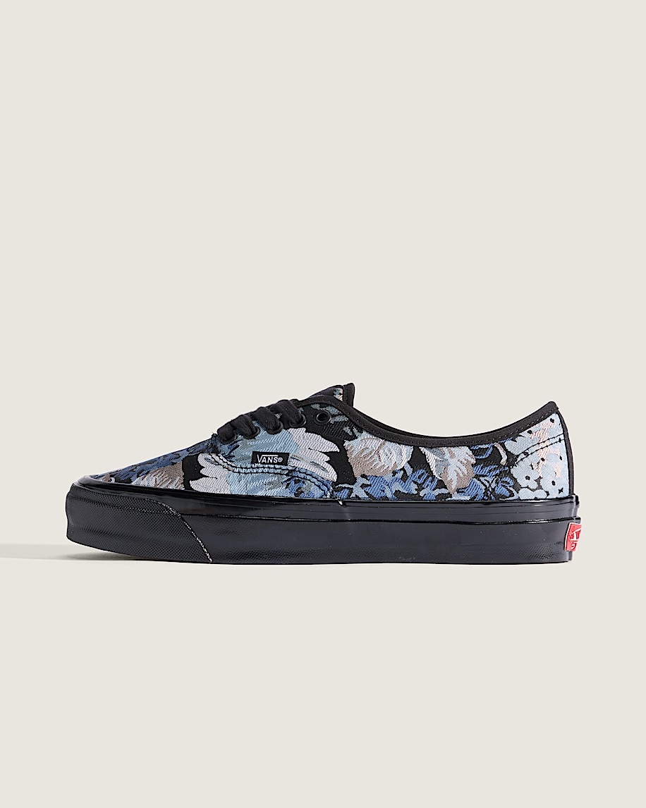 taka hayashi for vault by vans Premium Authentic Shoe Navy Blue Black