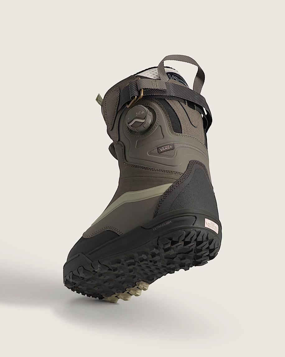 Taka Hayashi For Vault By Vans Women's Viaje Range Edition Snowboard Boot Green Black