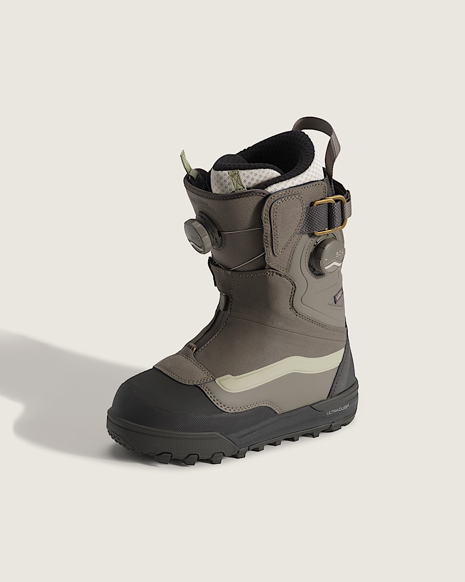 taka hayashi for vault by vans Women's Viaje Range Edition Snowboard Boot Green Black