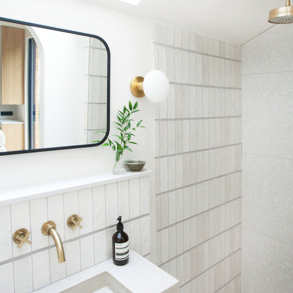 Tala Lochan Wall Light In Brass + Oval