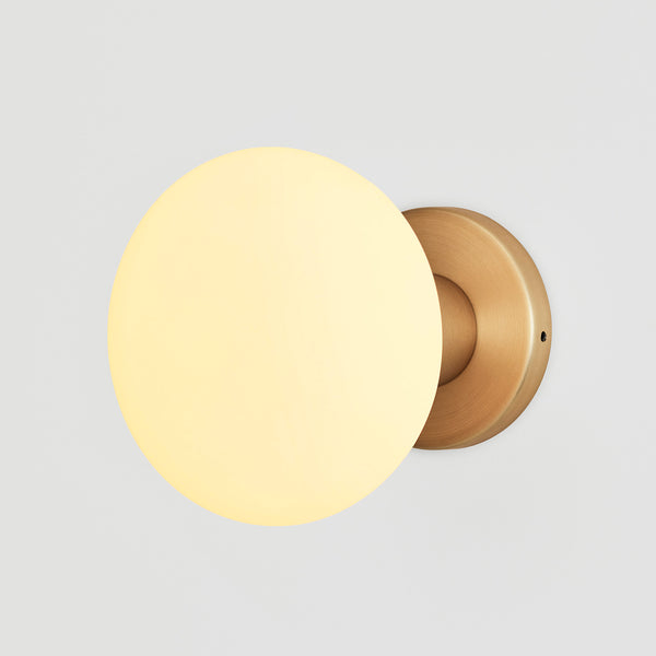 tala Lochan Wall Light in Brass + Oval Dim to Warm
