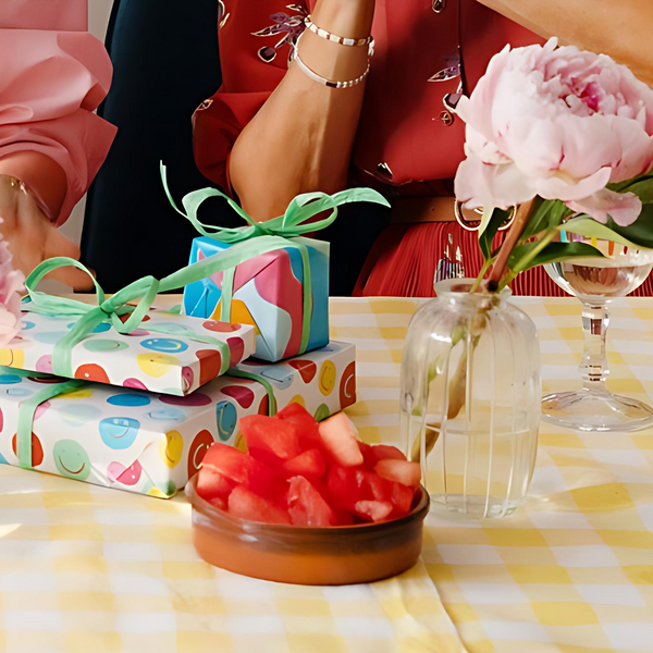 Talking Tables Clear Tall Glass Bud Vase – 12cm